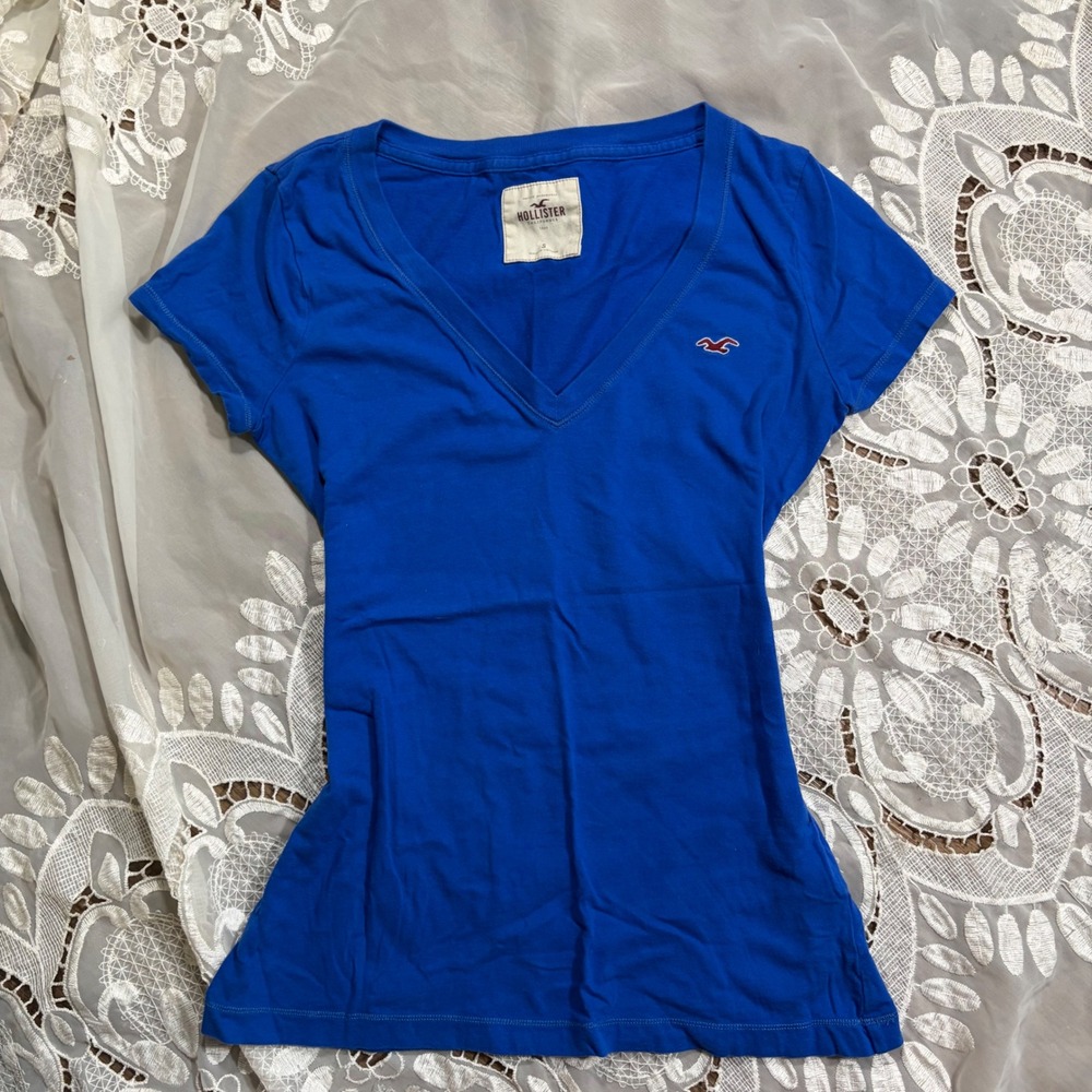 Y2K Bella Swan Hollister Womens Royal Blue V-Neck Short Sleeve Logo T-Shirt  S